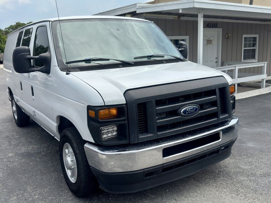 2013 Ford Econoline Image 2