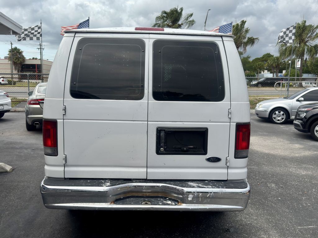 2013 Ford Econoline Image 5