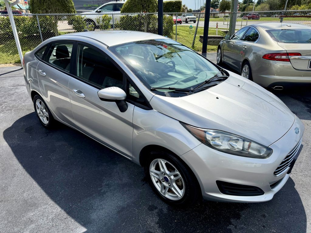 2017 Ford Fiesta Image 5