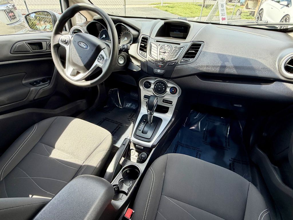 2017 Ford Fiesta Image 7