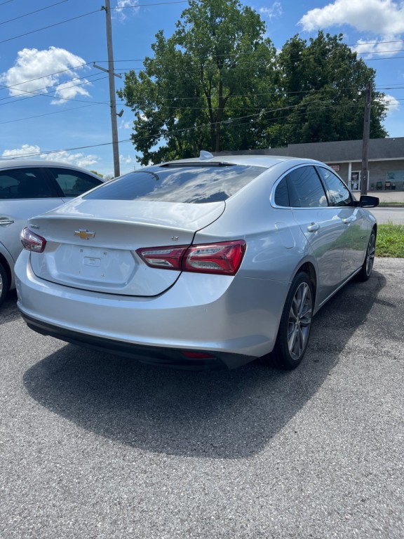 2021 Chevrolet Malibu Image 3