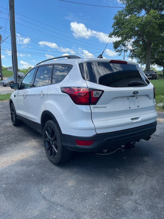 2019 Ford Escape Image 3