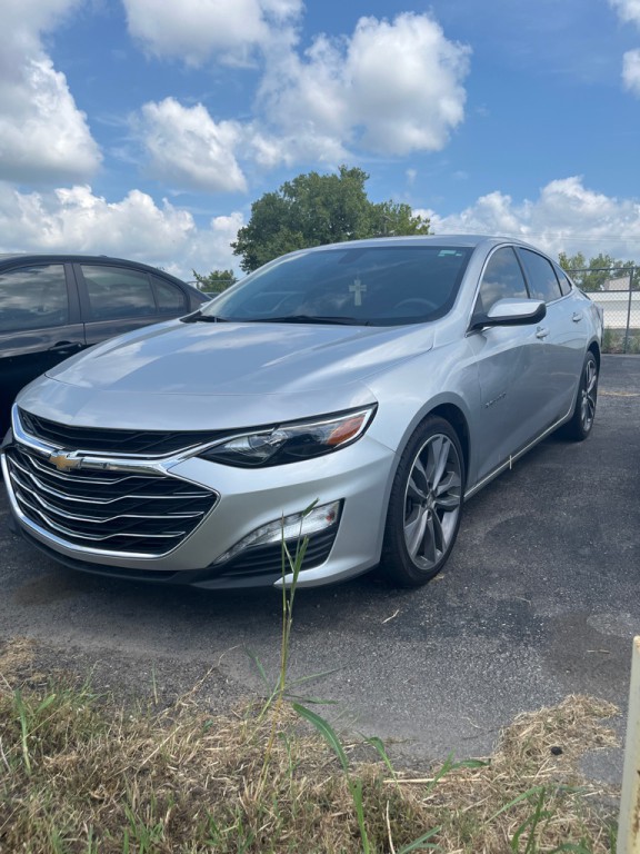 2021 Chevrolet Malibu Image 1