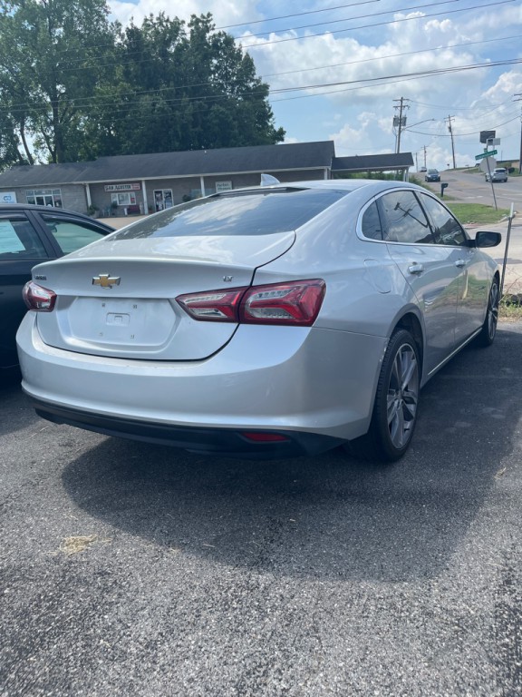 2021 Chevrolet Malibu Image 3