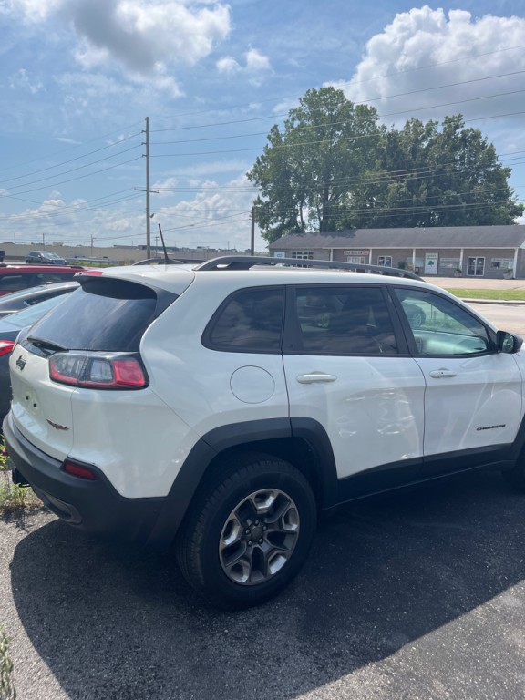 2019 Jeep Cherokee Image 3