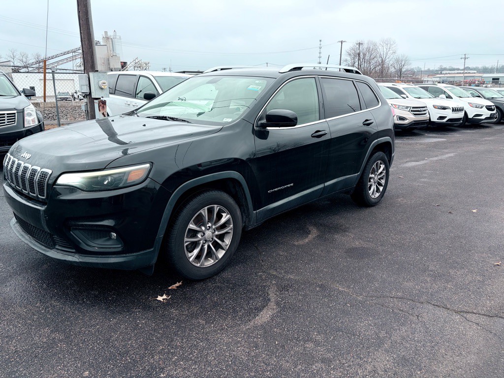 2019 Jeep Cherokee Image 2