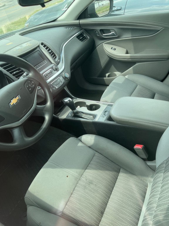 2016 Chevrolet Impala Image 2