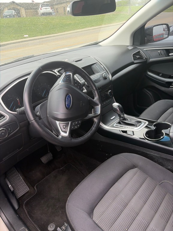 2018 Ford Edge Image 2