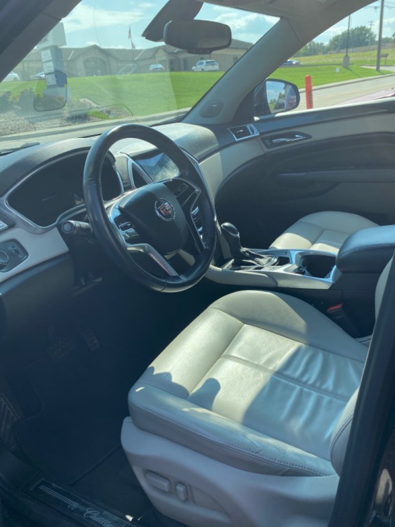 2013 Cadillac SRX Image 2