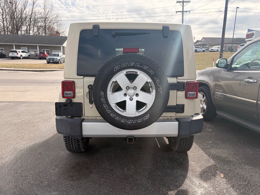 2011 Jeep Wrangler Image 4