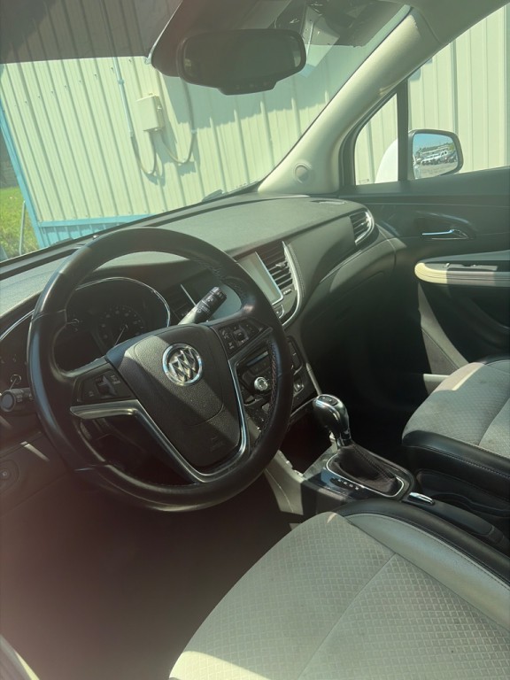 2019 Buick Enclave Image 2