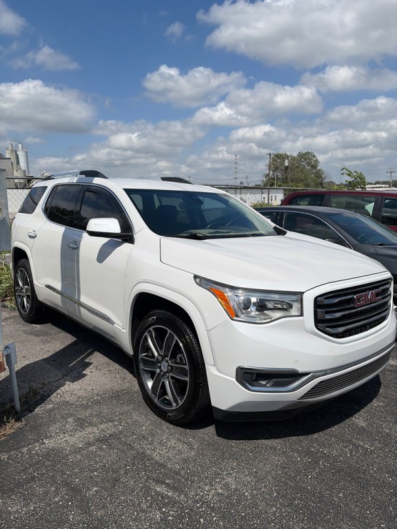 2018 GMC Acadia Image 5
