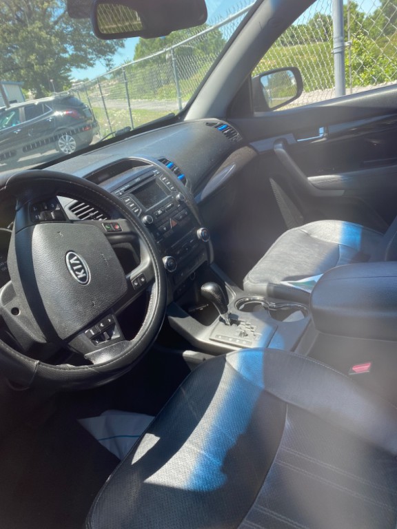 2013 Kia Sorento Image 2
