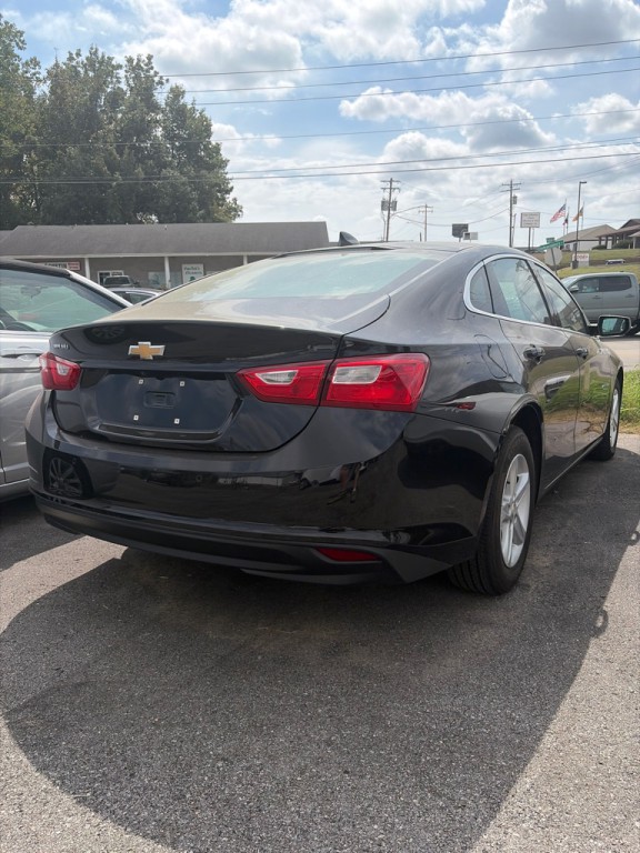 2021 Chevrolet Malibu Image 3