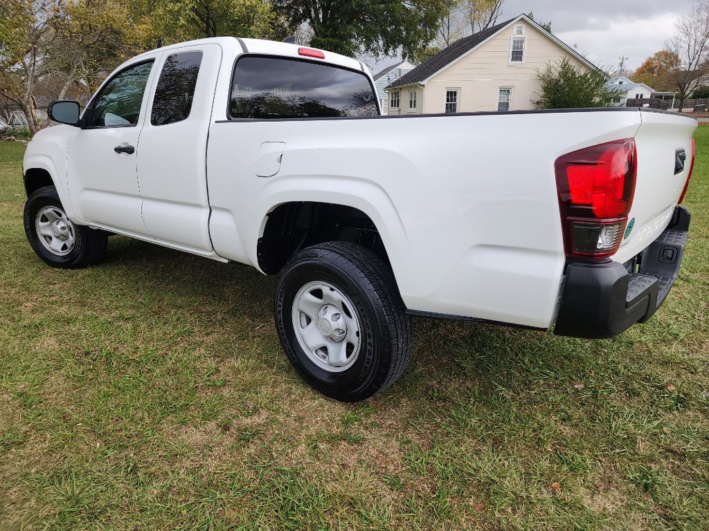 2023 Toyota Tacoma Image 9