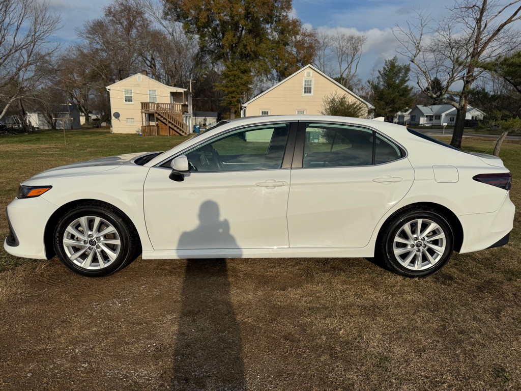 2022 Toyota Camry Image 6