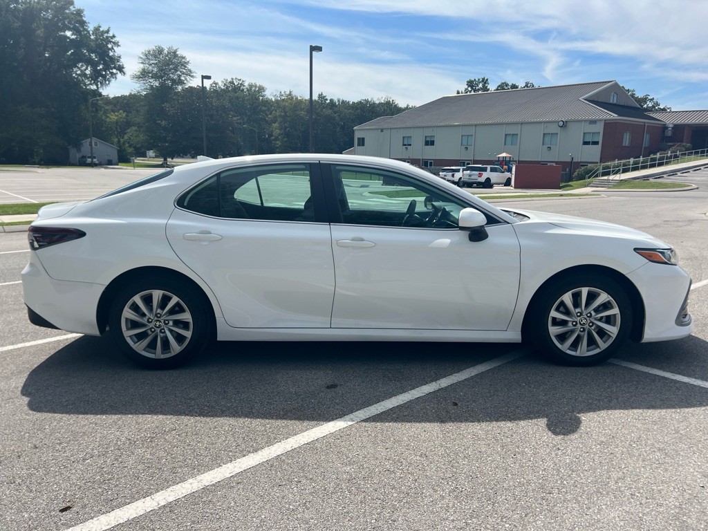 2022 Toyota Camry Image 4