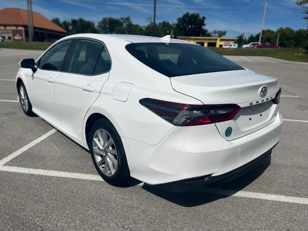 2022 Toyota Camry Image 8