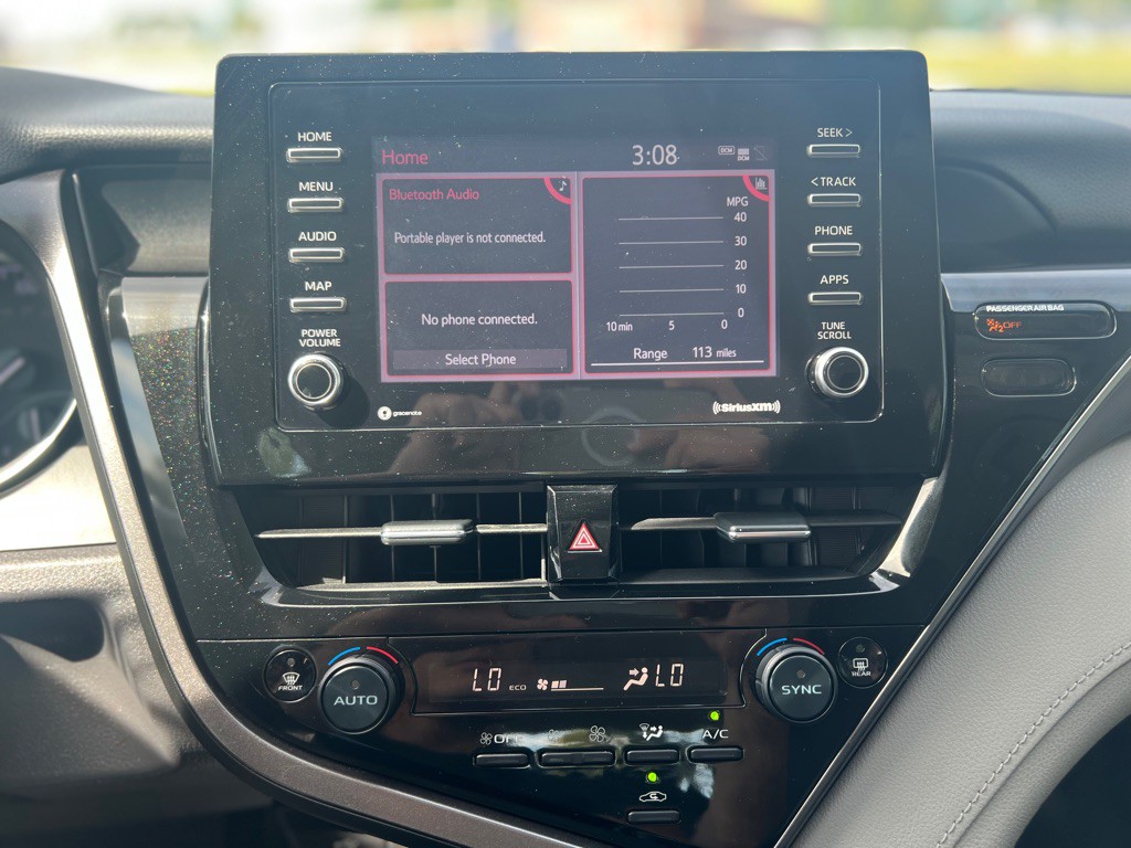 2022 Toyota Camry Image 16
