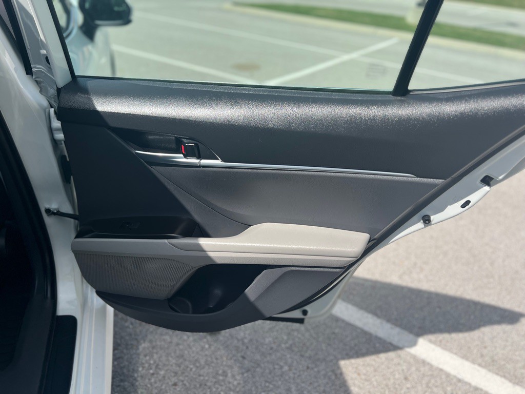 2022 Toyota Camry Image 33
