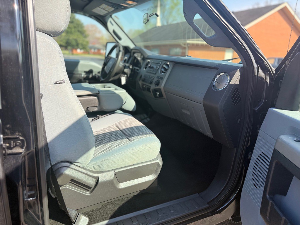 2016 Ford F-250 Image 16