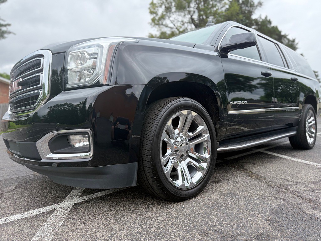 2019 GMC Yukon Image 1