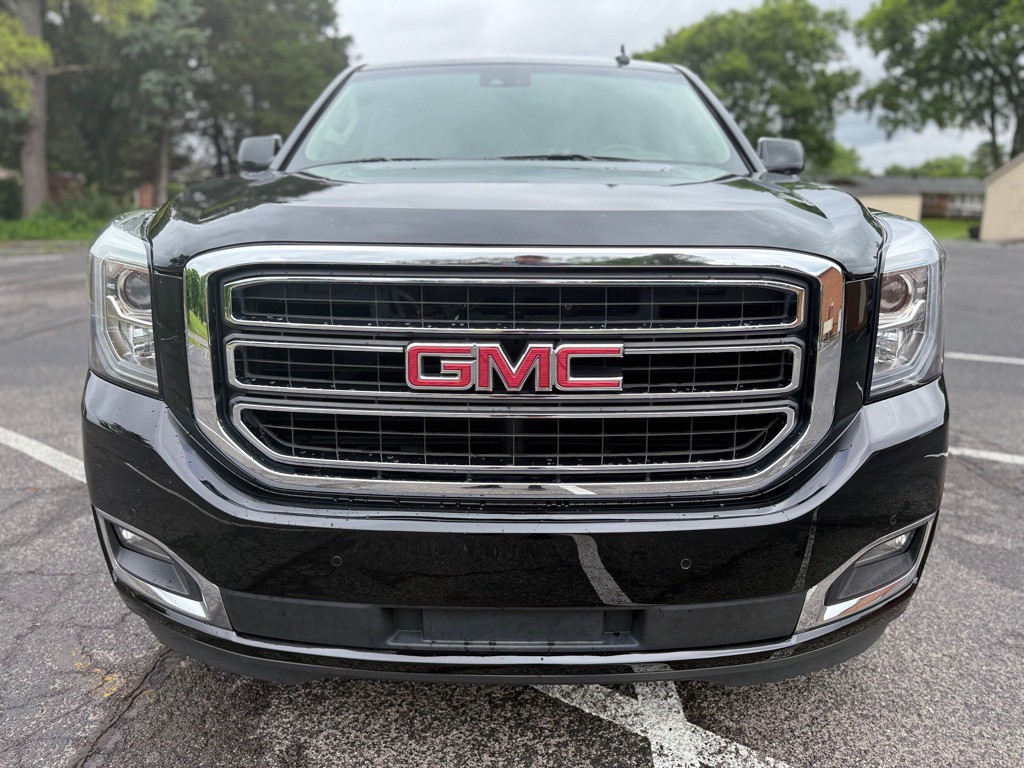 2019 GMC Yukon Image 2