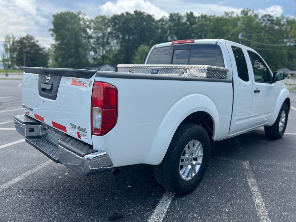 2015 Nissan Frontier Image 5
