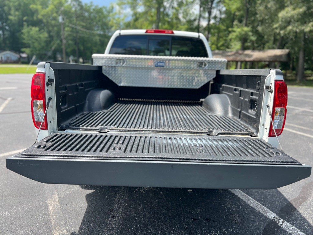 2015 Nissan Frontier Image 7