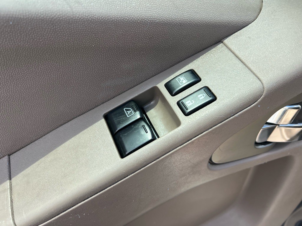 2015 Nissan Frontier Image 14