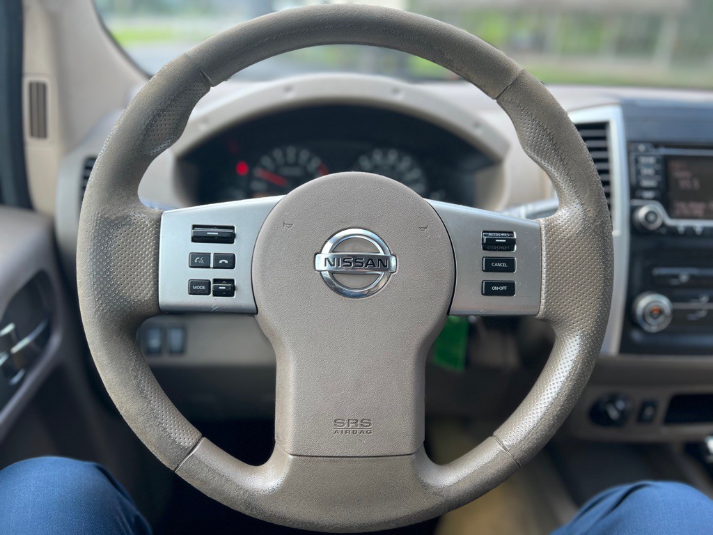 2015 Nissan Frontier Image 16