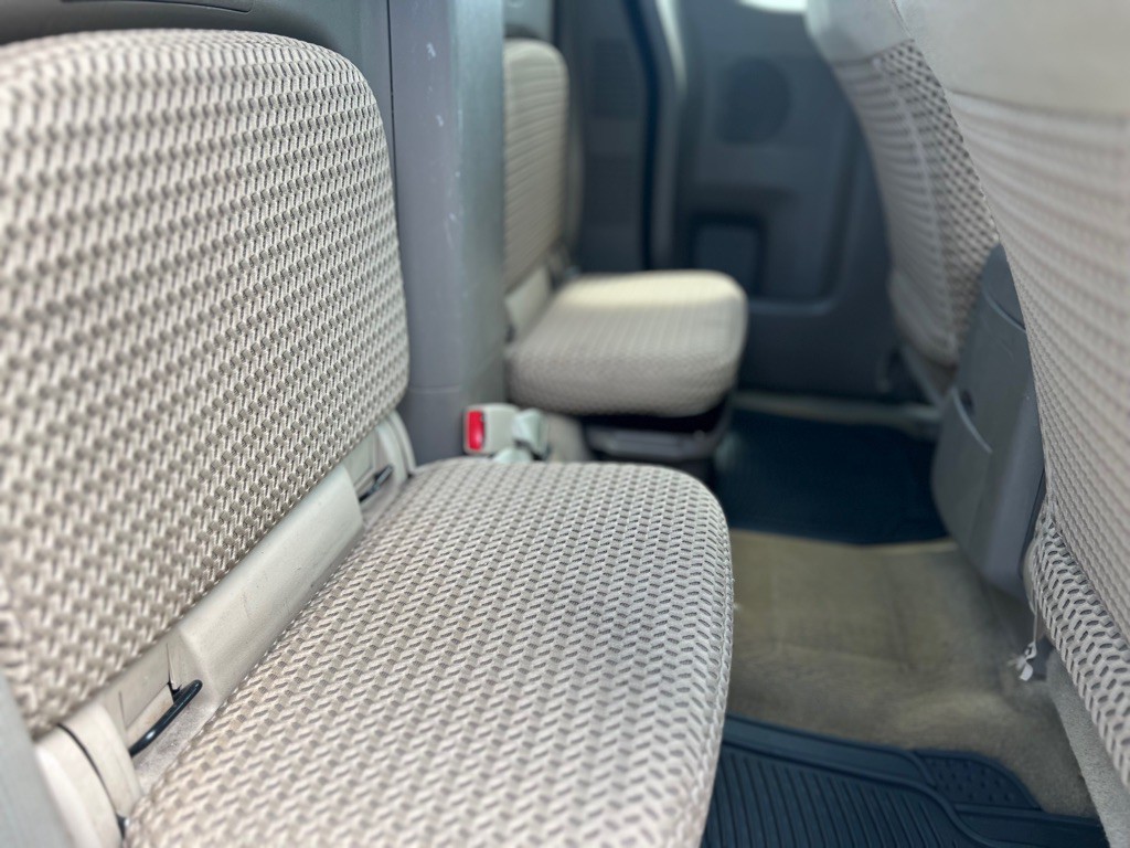 2015 Nissan Frontier Image 31