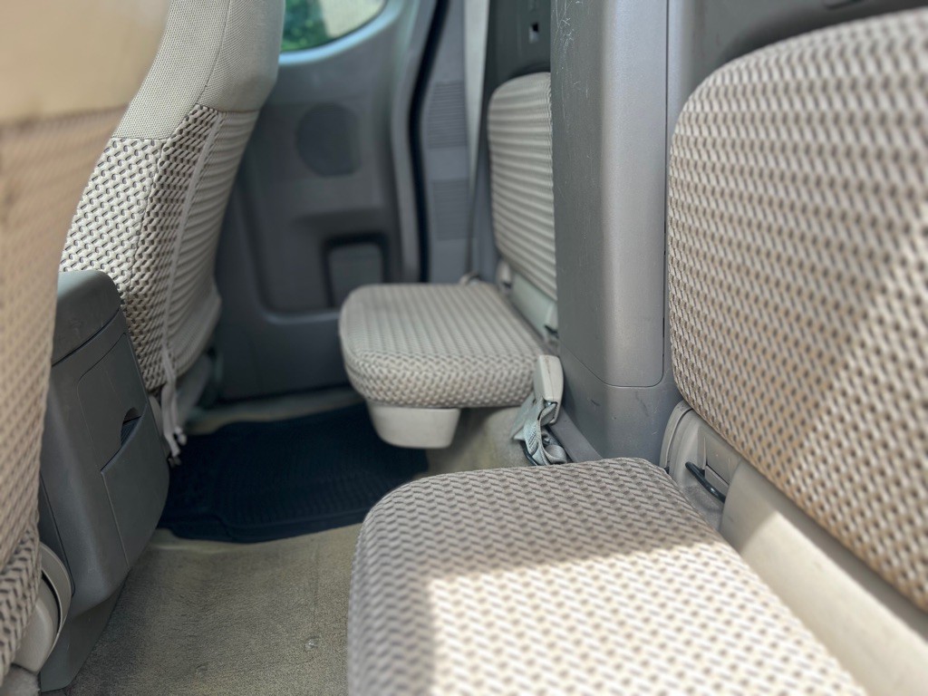 2015 Nissan Frontier Image 33