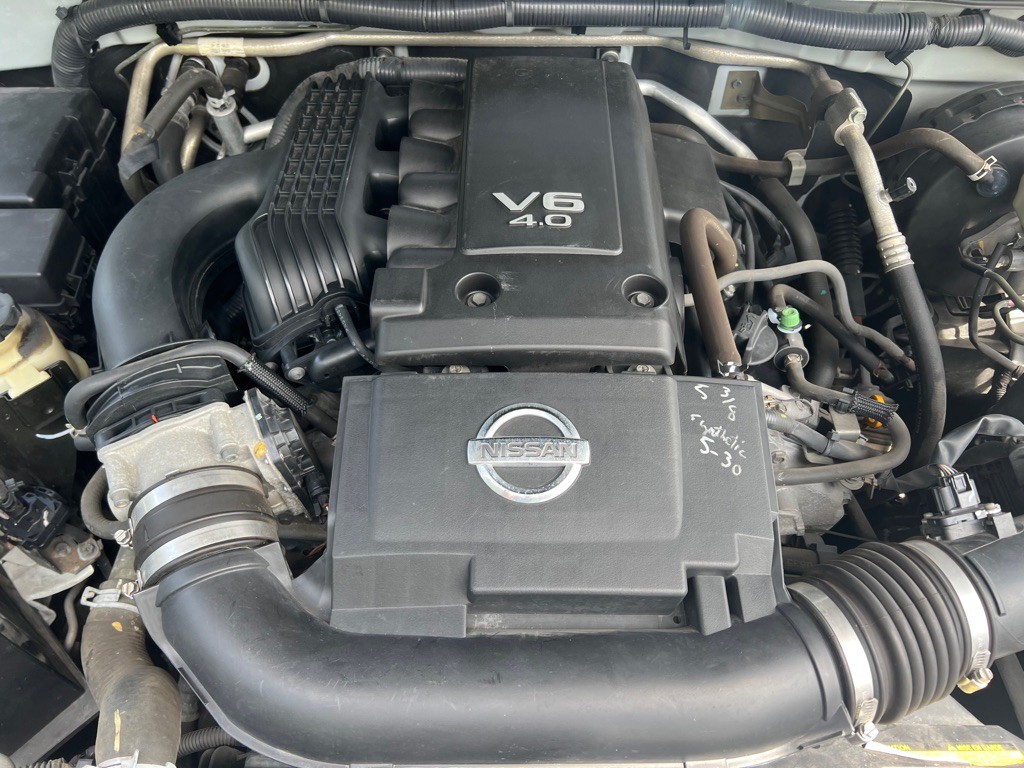 2015 Nissan Frontier Image 36