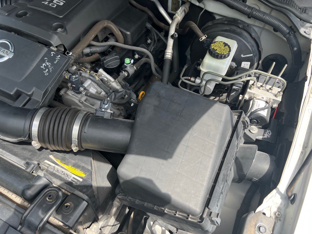 2015 Nissan Frontier Image 37