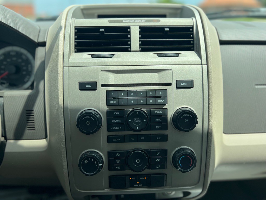 2008 Ford Escape Image 21