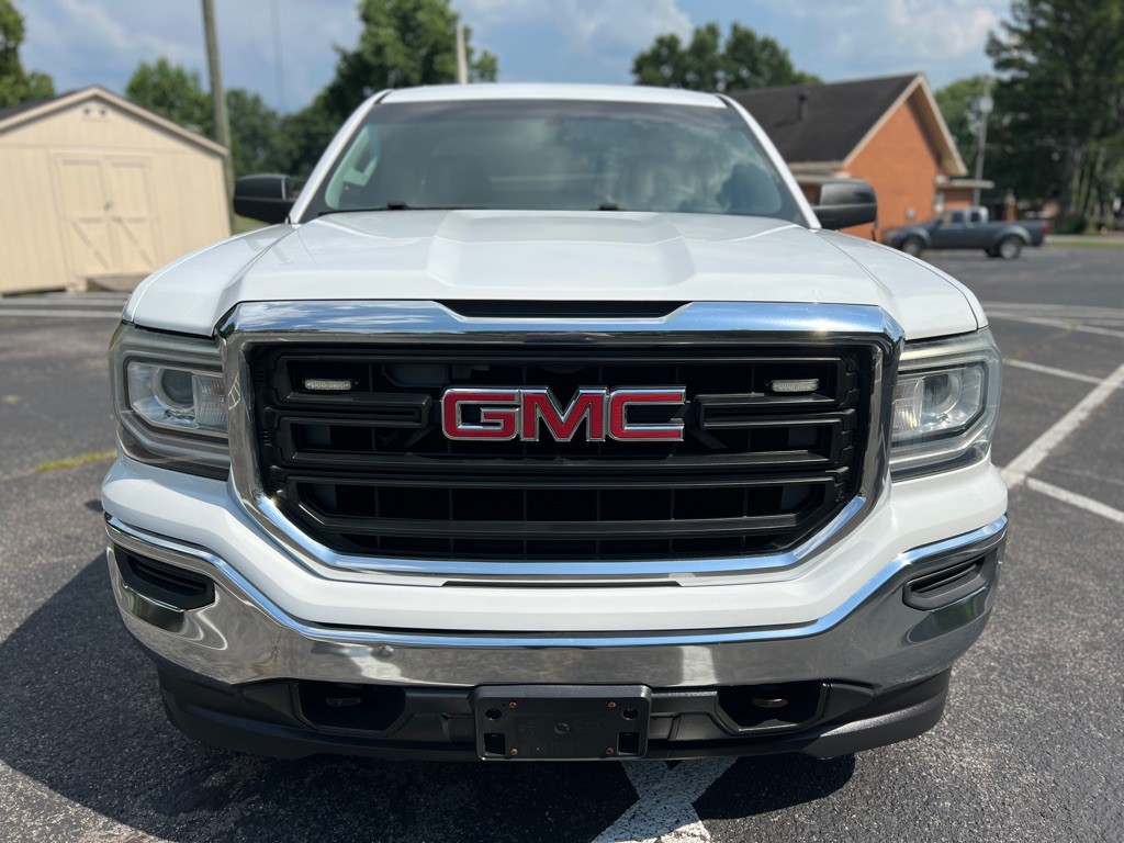 2016 GMC Sierra Image 2