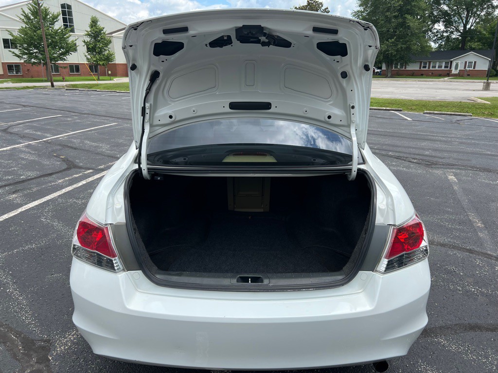2008 Honda Accord Image 11