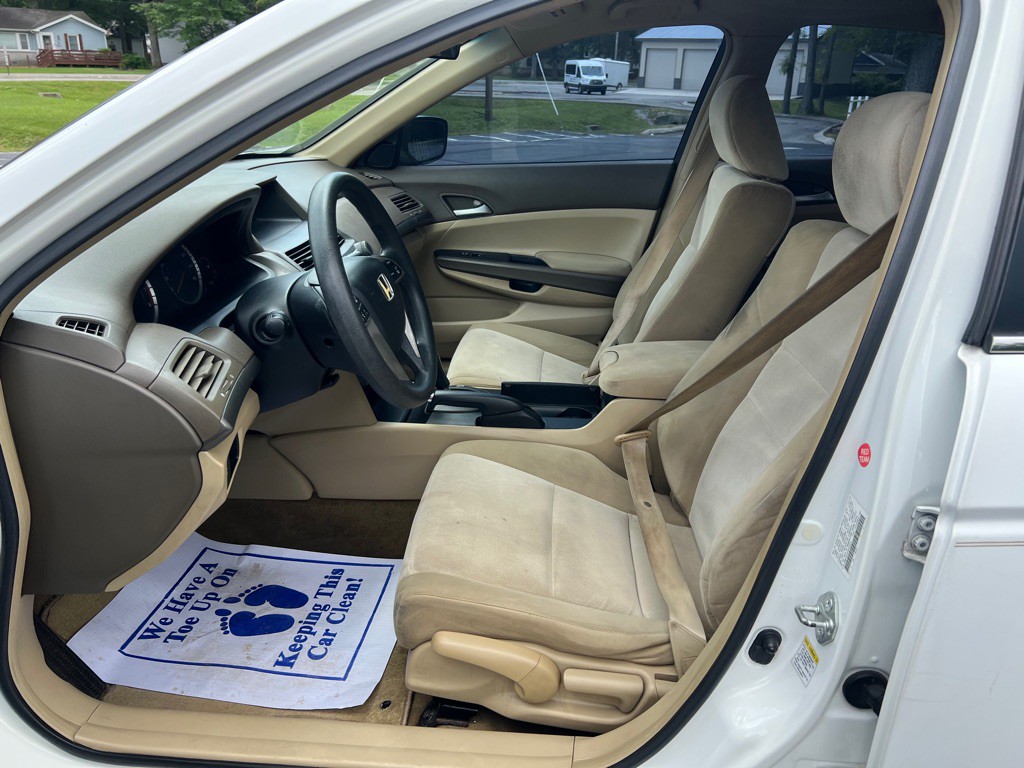 2008 Honda Accord Image 18