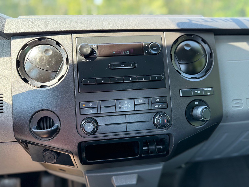 2013 Ford F-250 Image 15