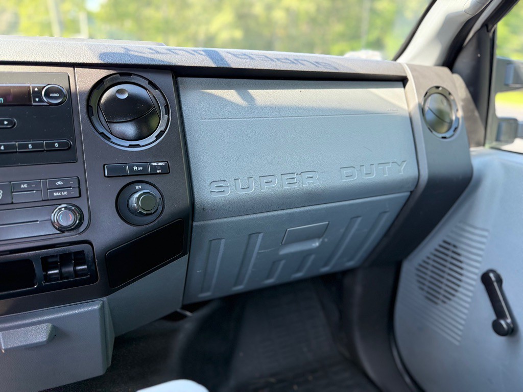 2013 Ford F-250 Image 16