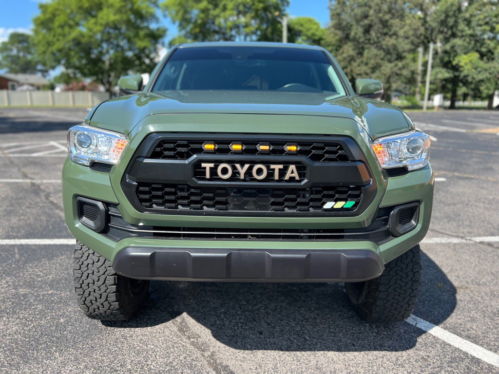 2022 Toyota Tacoma Image 2