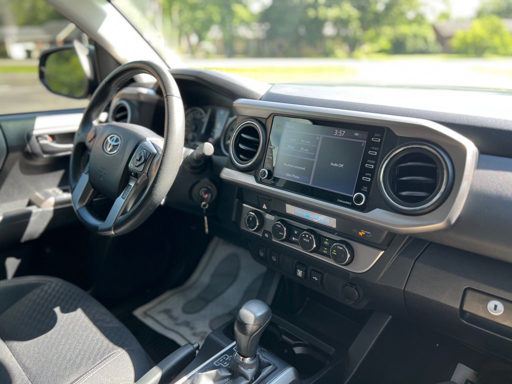2022 Toyota Tacoma Image 28