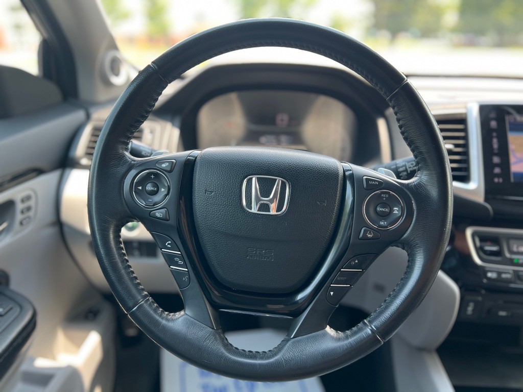2017 Honda Pilot Image 18