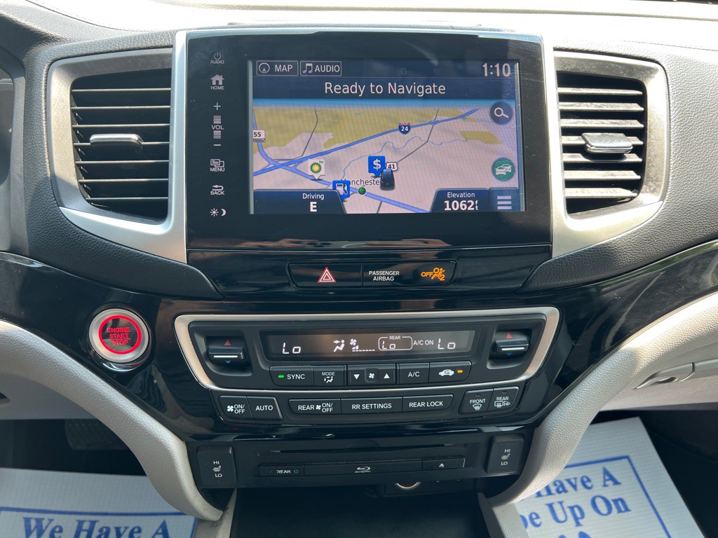 2017 Honda Pilot Image 21