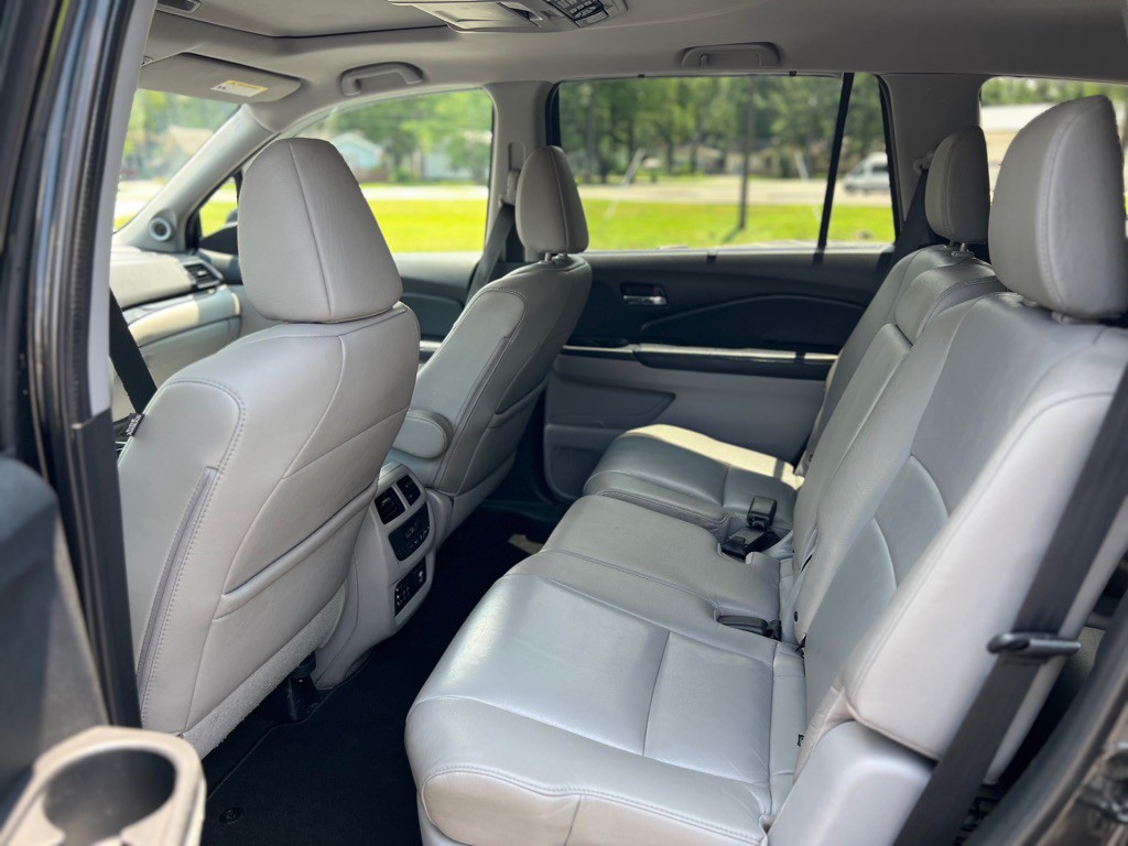 2017 Honda Pilot Image 35