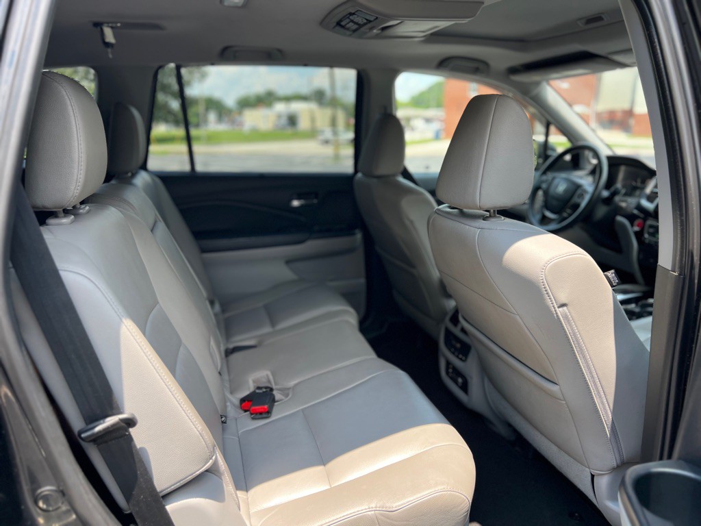 2017 Honda Pilot Image 41