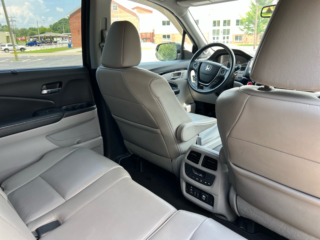 2017 Honda Pilot Image 42