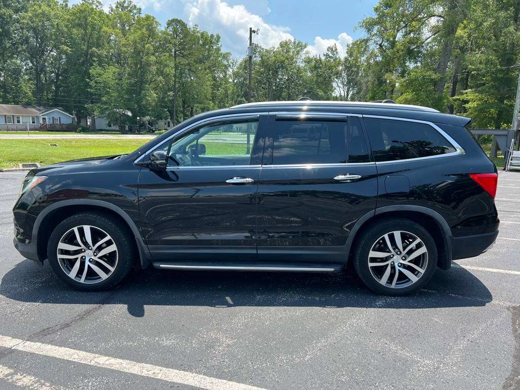 2017 Honda Pilot Image 11