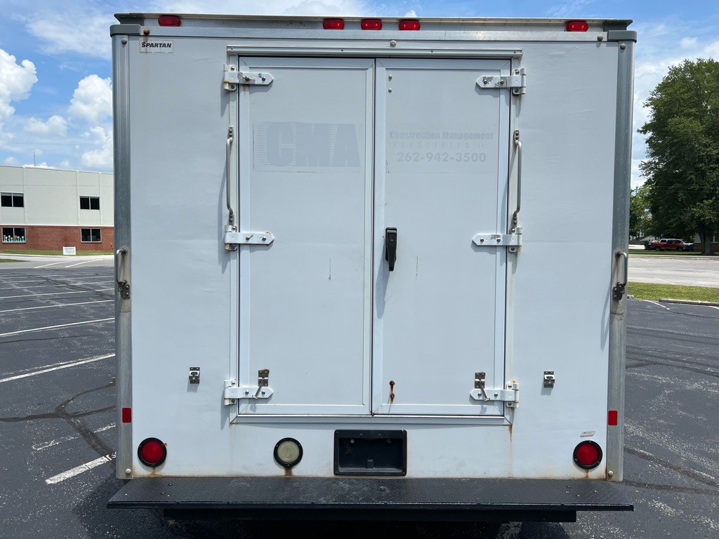 2013 GMC Savana Image 12